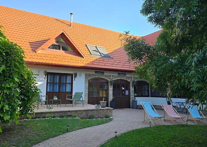 Velociped Vendeghaz Διαμέρισμα *