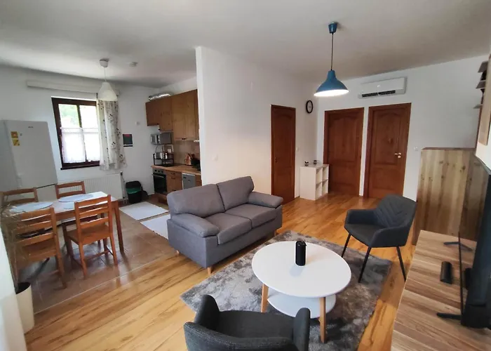 Velociped Vendeghaz Διαμέρισμα *